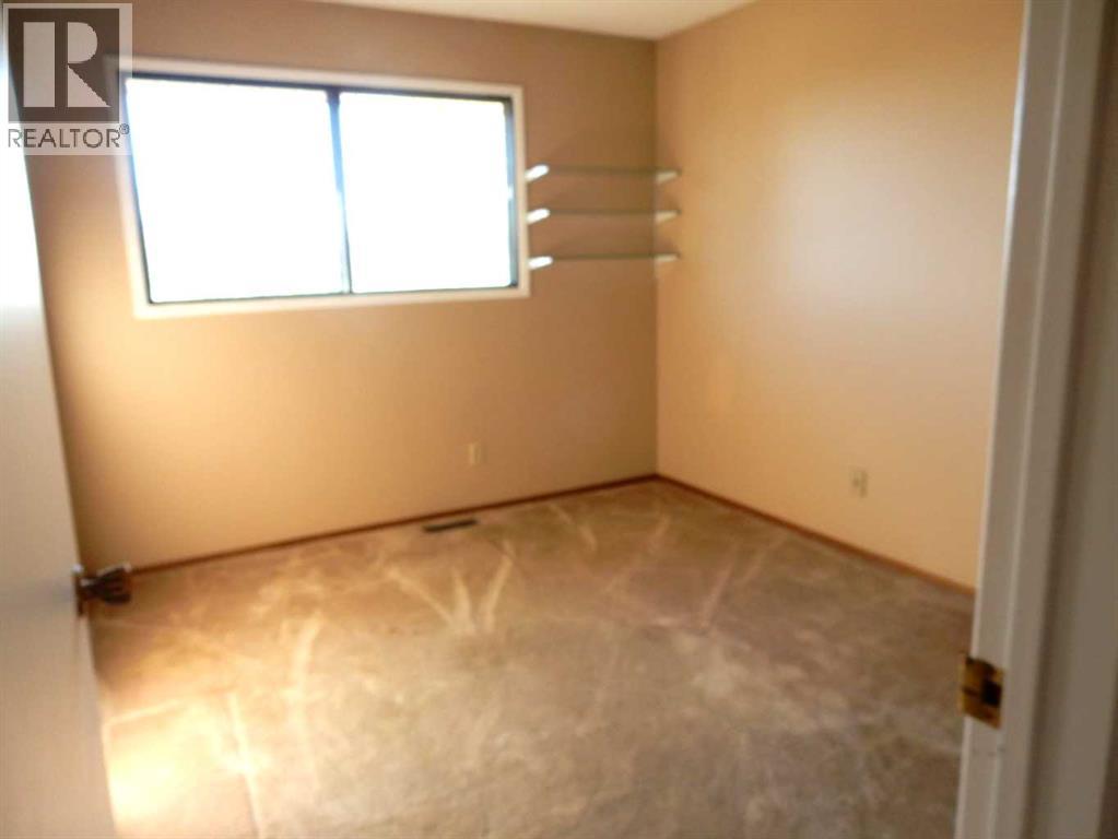 Single Family House for Sale in  Bedwood Rise NE Beddington Heights Calgary 