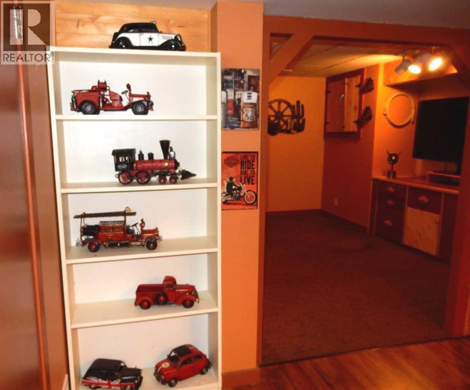 Single Family House for Sale in  Bedwood Rise NE Beddington Heights Calgary 