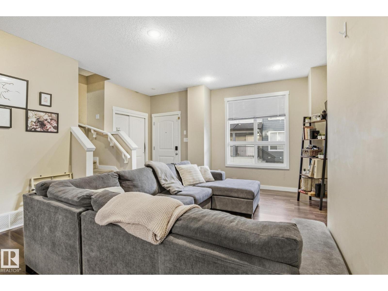 #30 6075 SCHONSEE WY NW, Edmonton