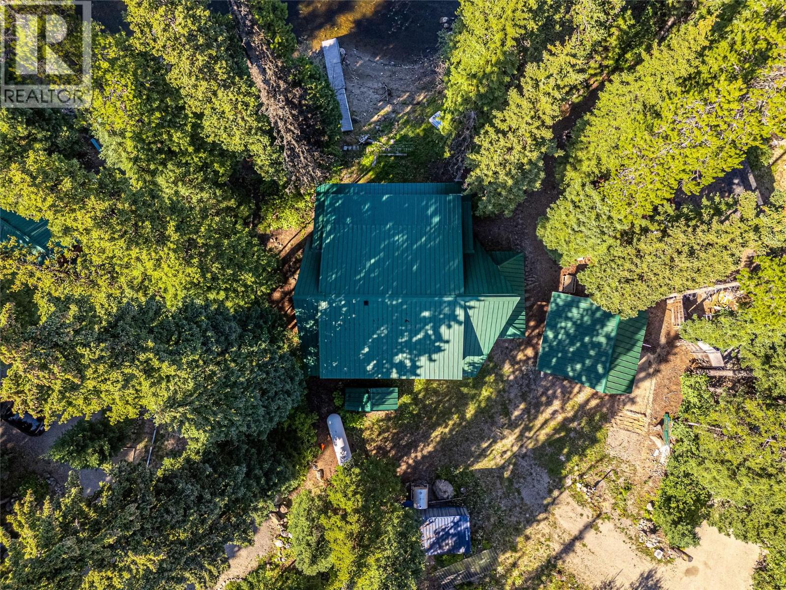 1733 District Lot Lake, Lake Country