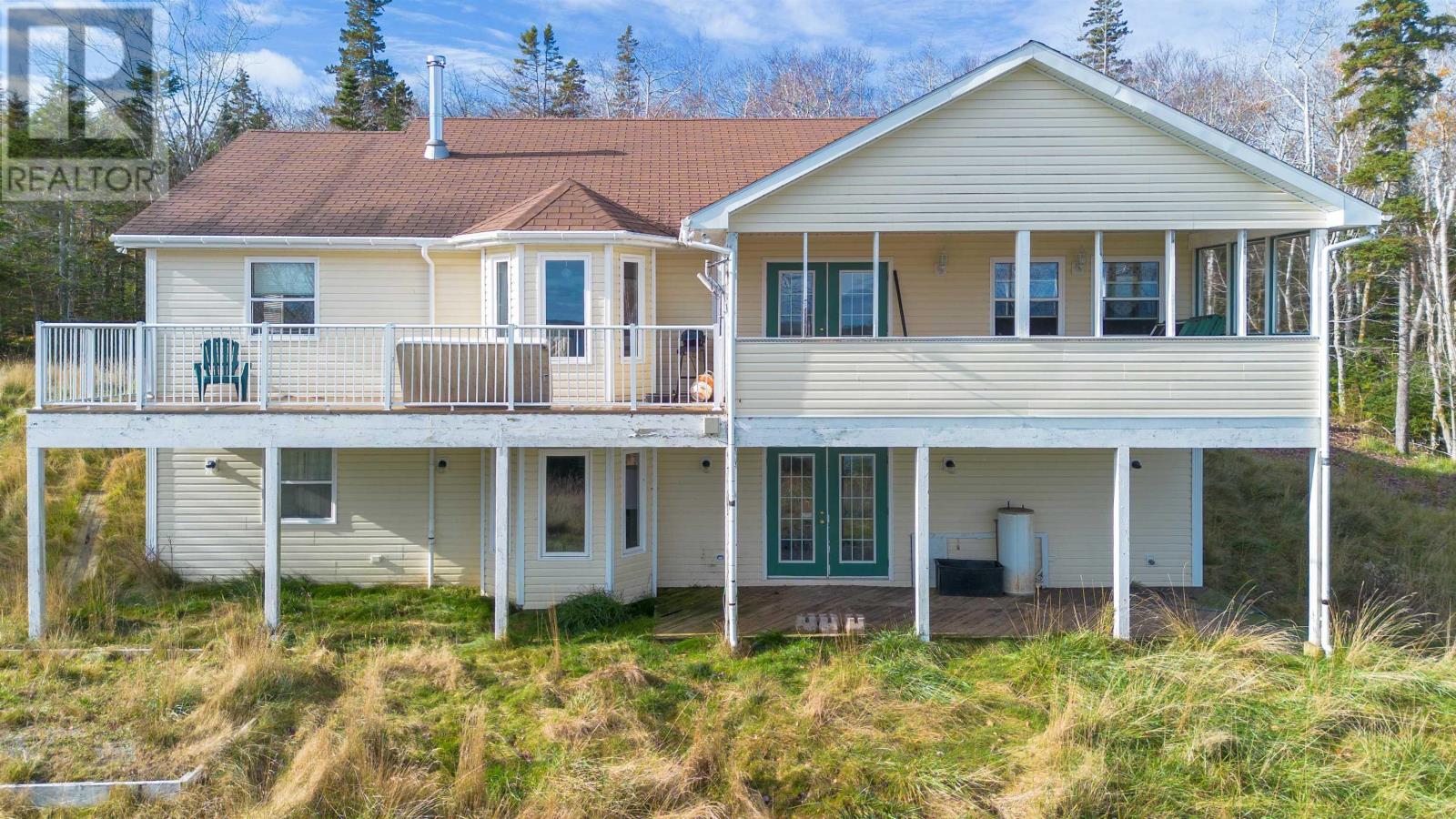 Property 31 of 41 of 225 Maple Drive