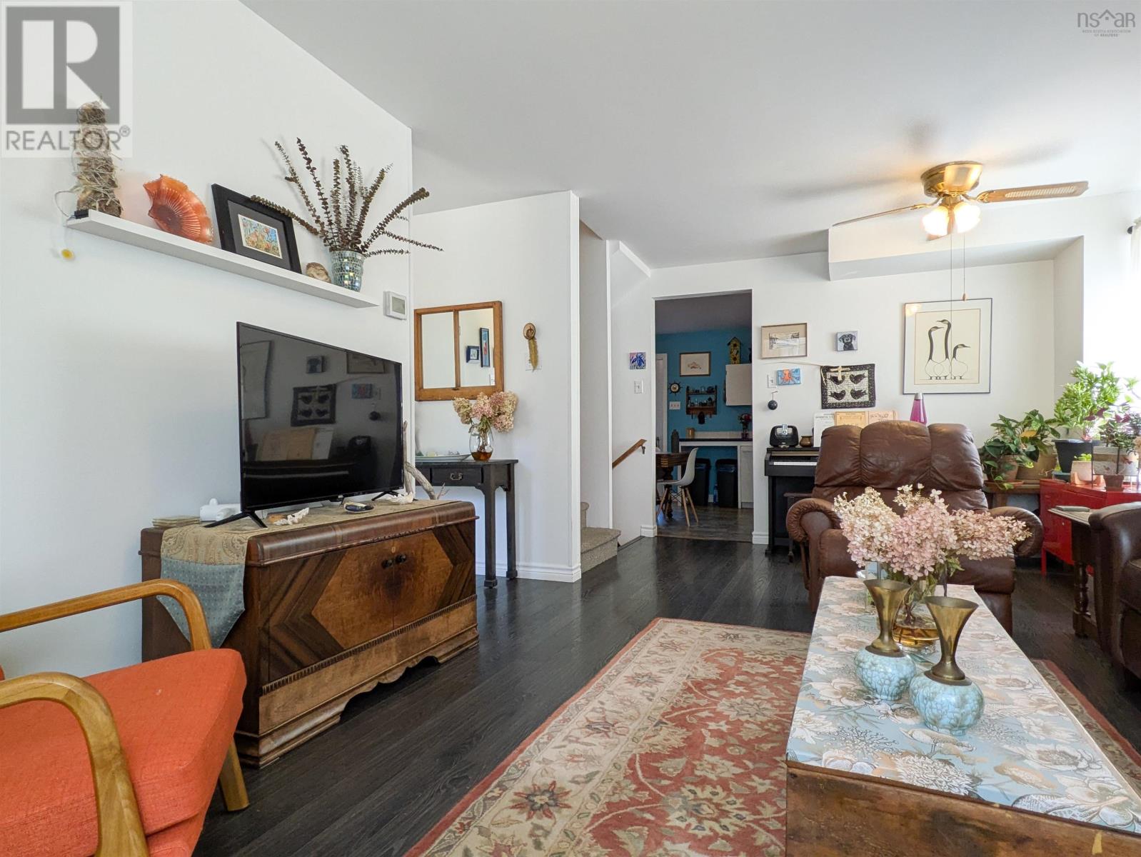 Property 15 of 37 of 544 South Broadway Avenue