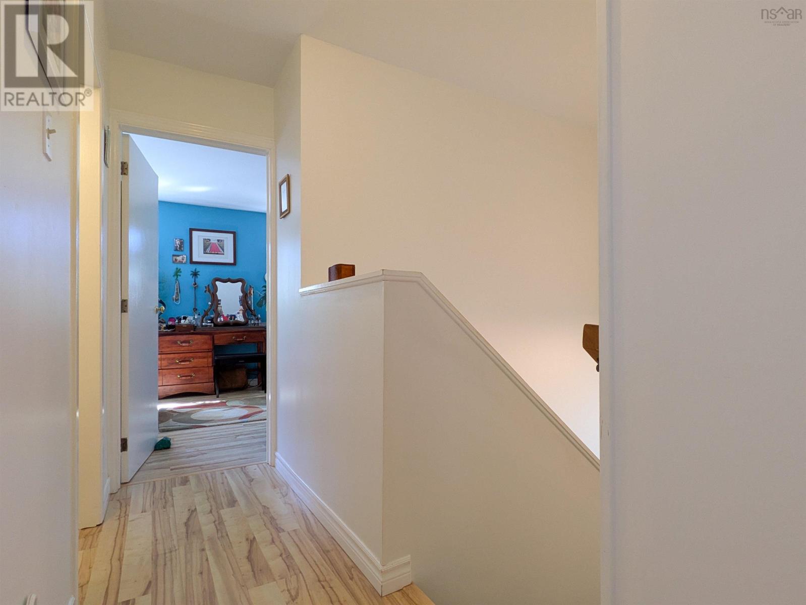 Property 27 of 37 of 544 South Broadway Avenue