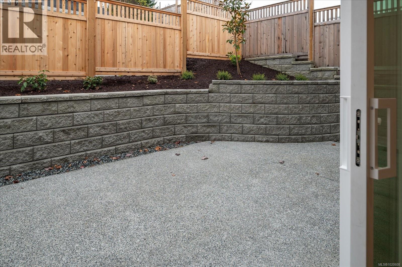 4544 SUNCREST RD - 11