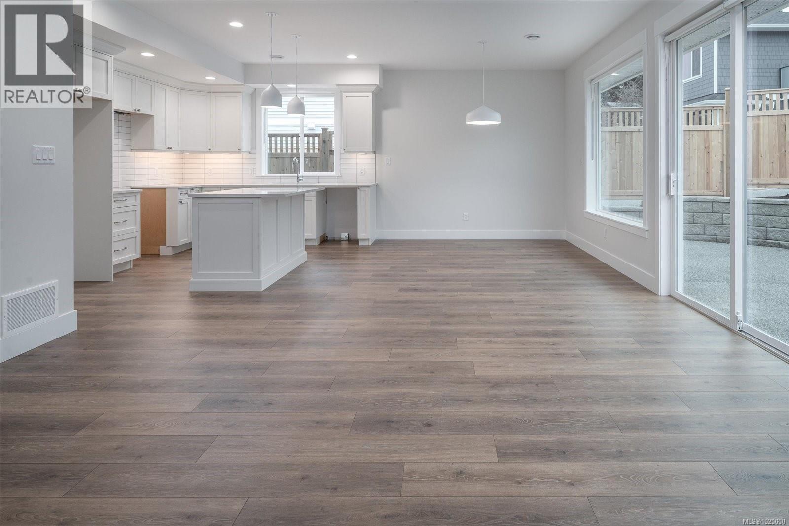 4544 SUNCREST RD - 13