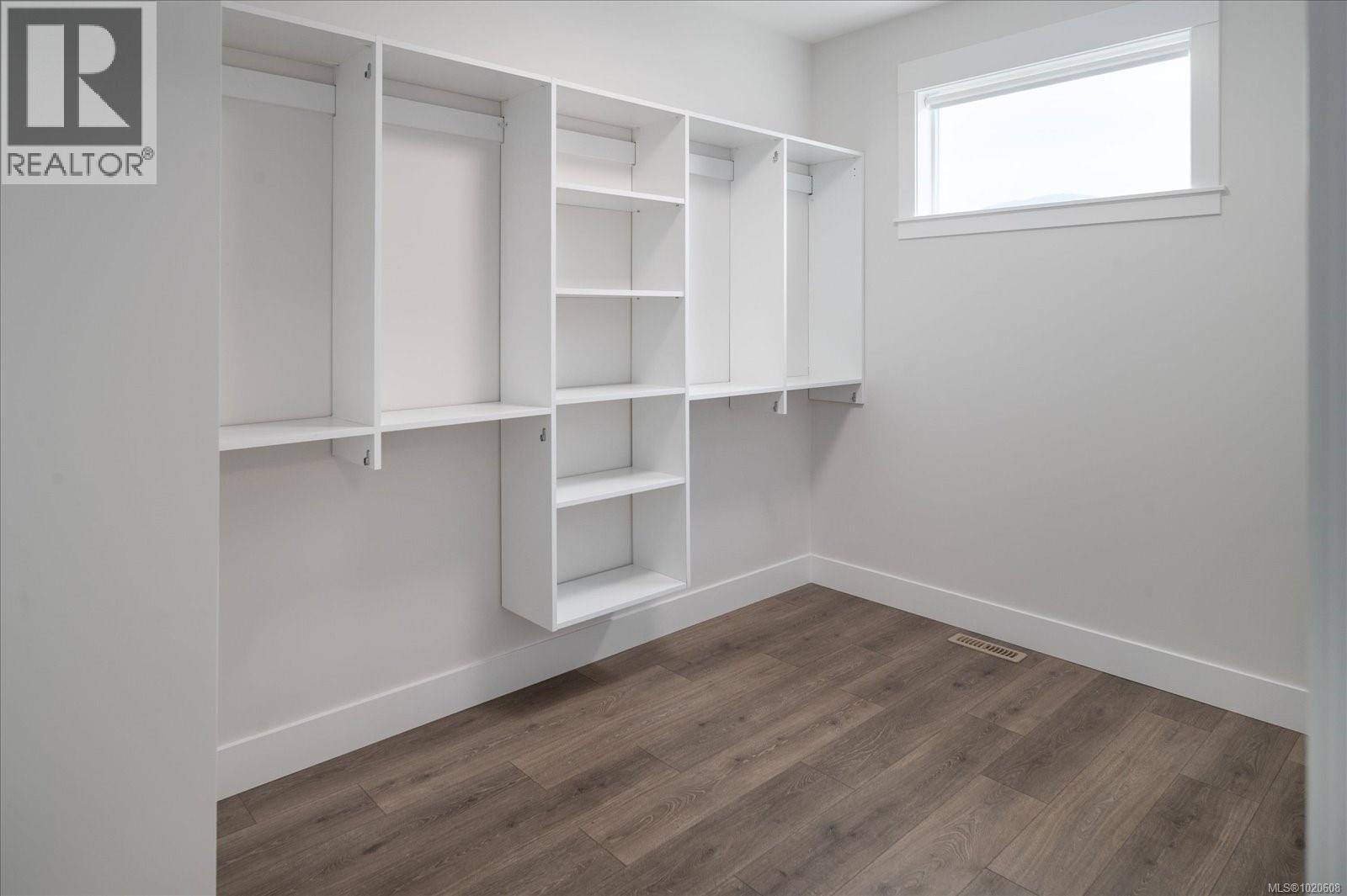 4544 SUNCREST RD - 23