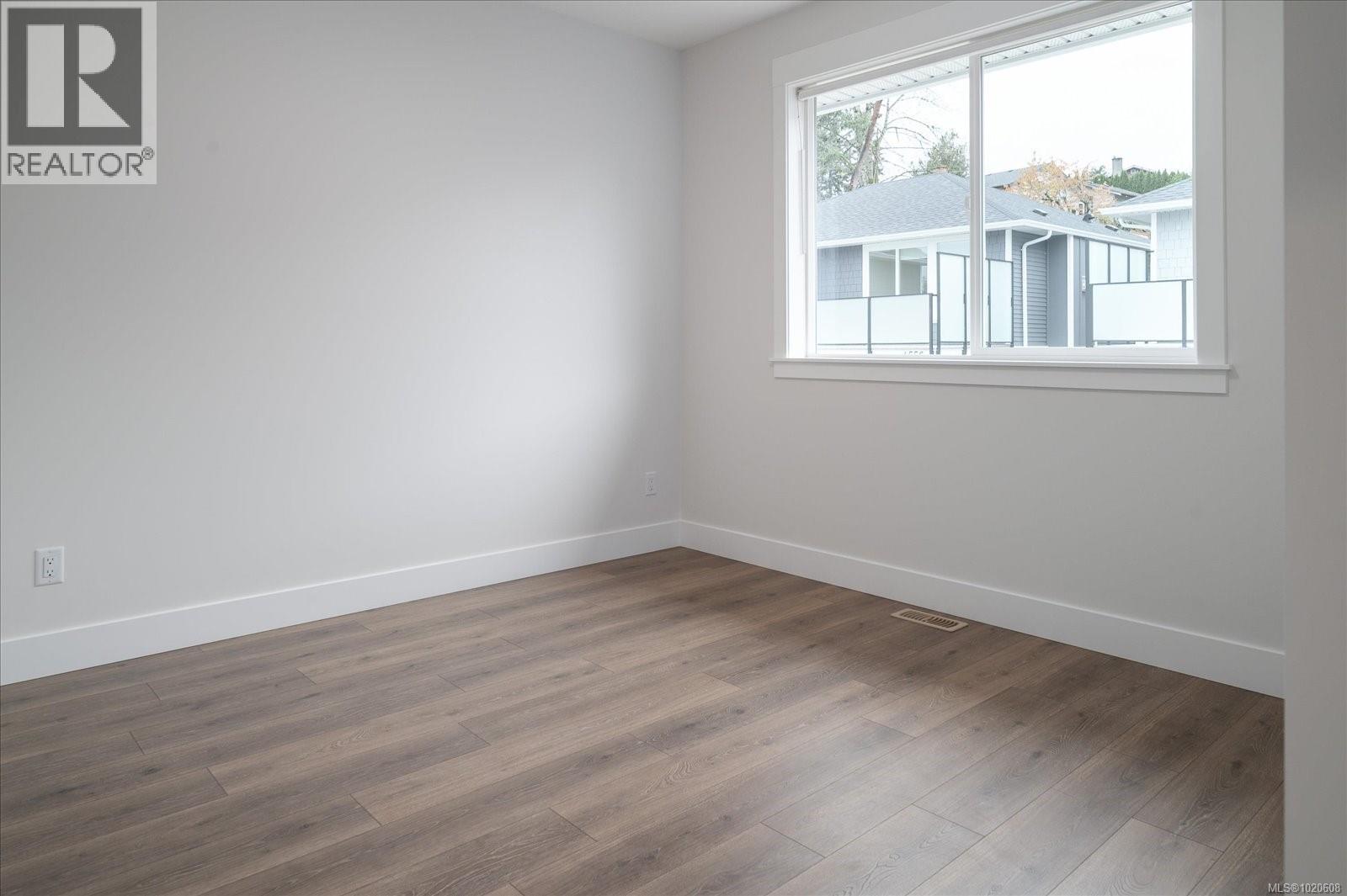 4544 SUNCREST RD - 27