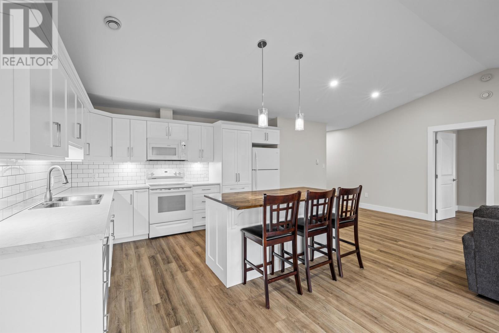 190 PUTTERS STREET - 10