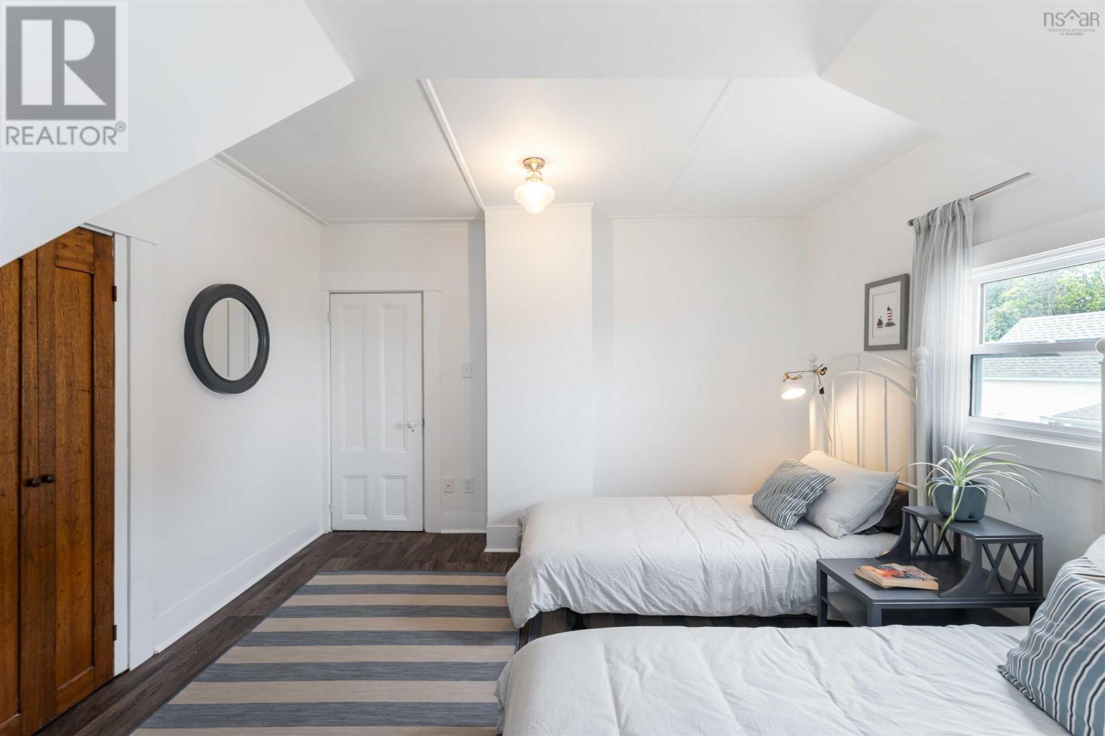 Property 9 of 50 of 22 Seaman Street