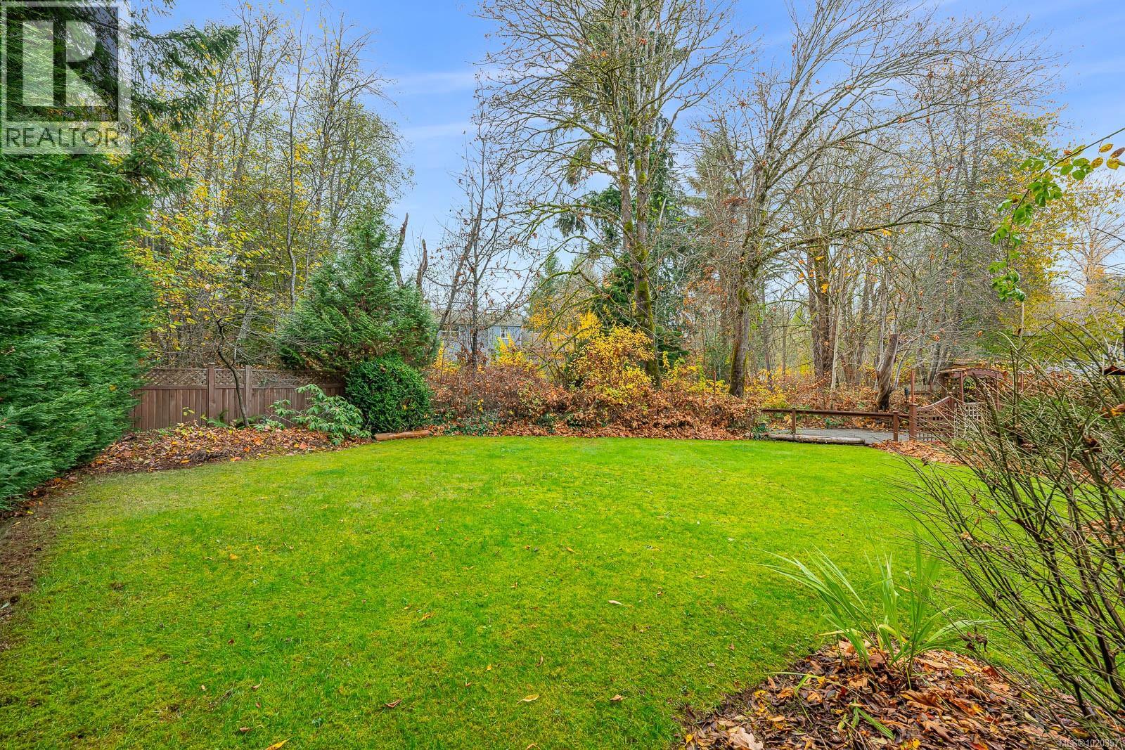 B 379 Willemar Ave, Courtenay