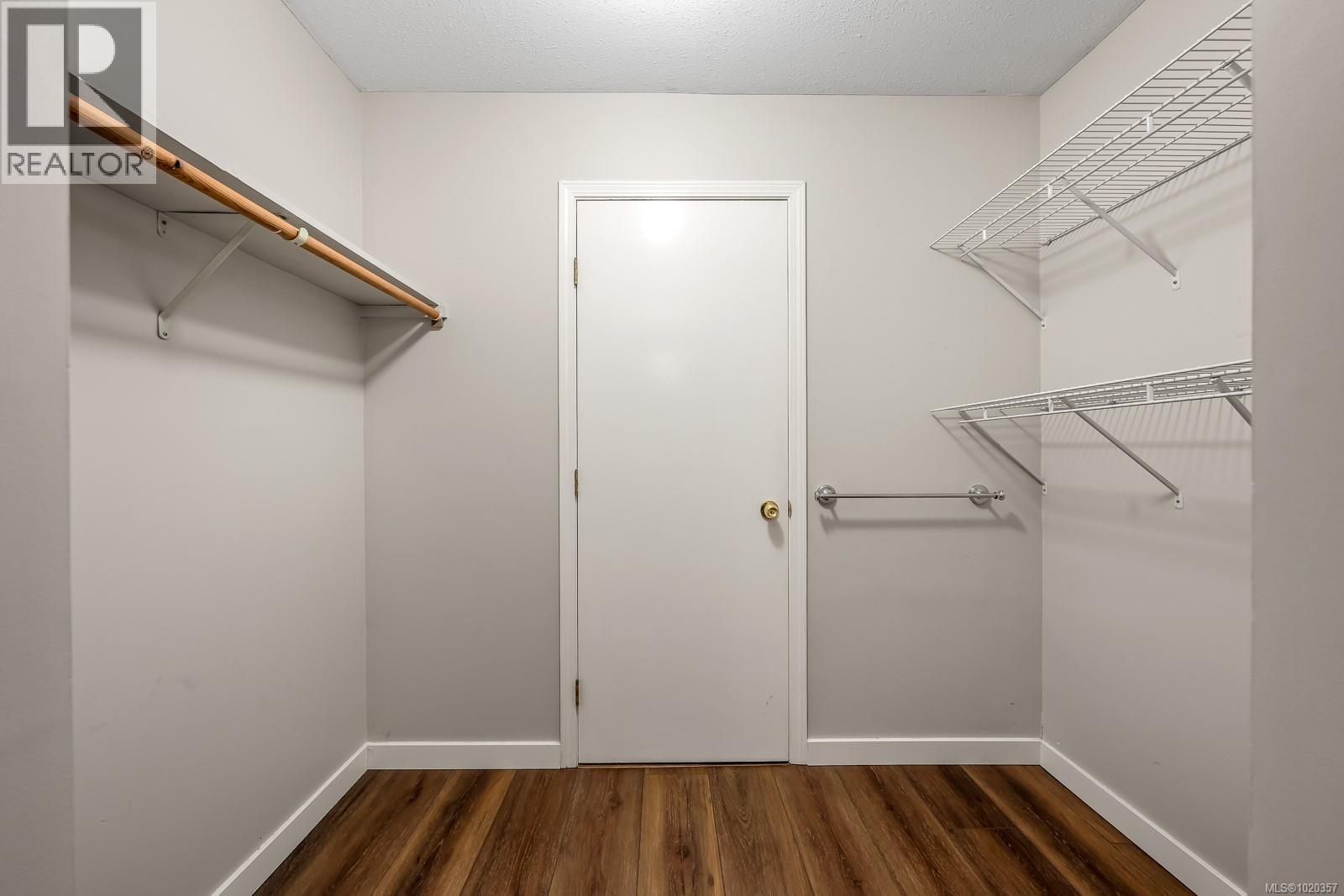 B 379 Willemar Ave, Courtenay