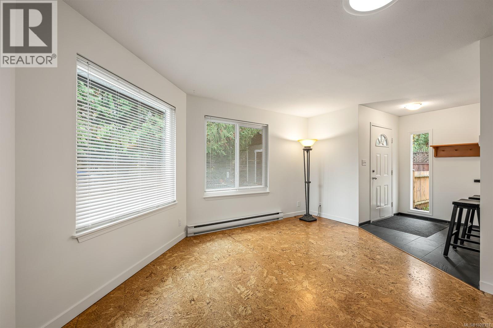 B 379 Willemar Ave, Courtenay