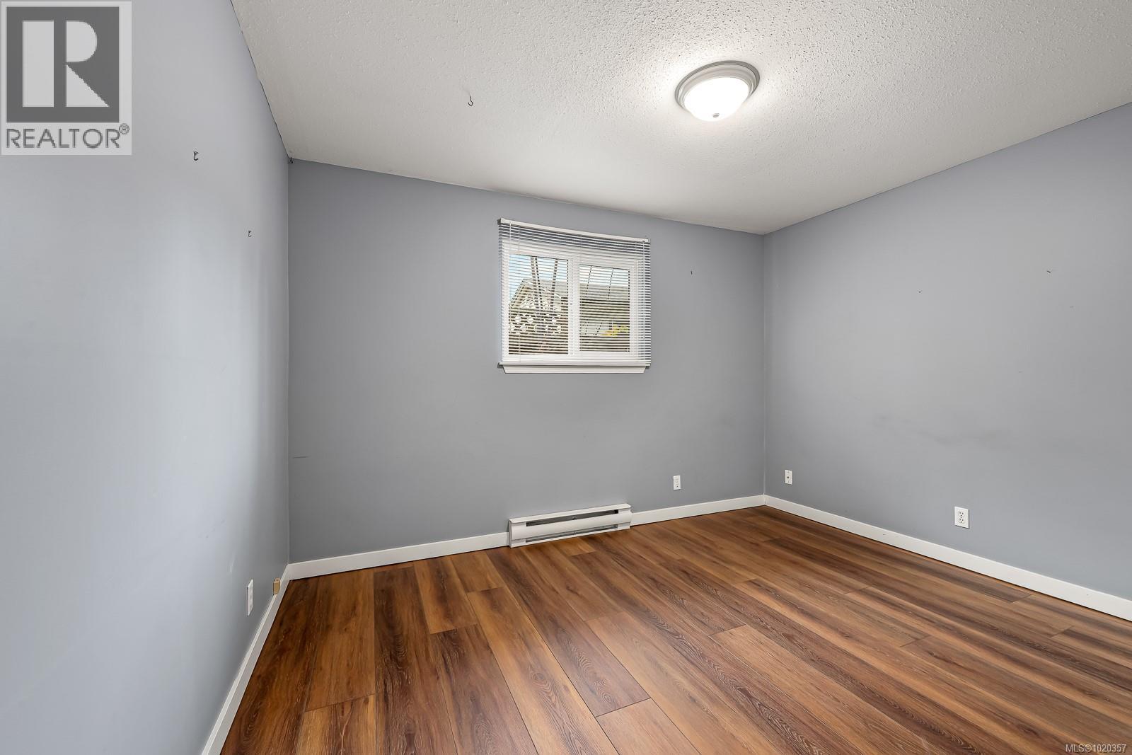 B 379 Willemar Ave, Courtenay