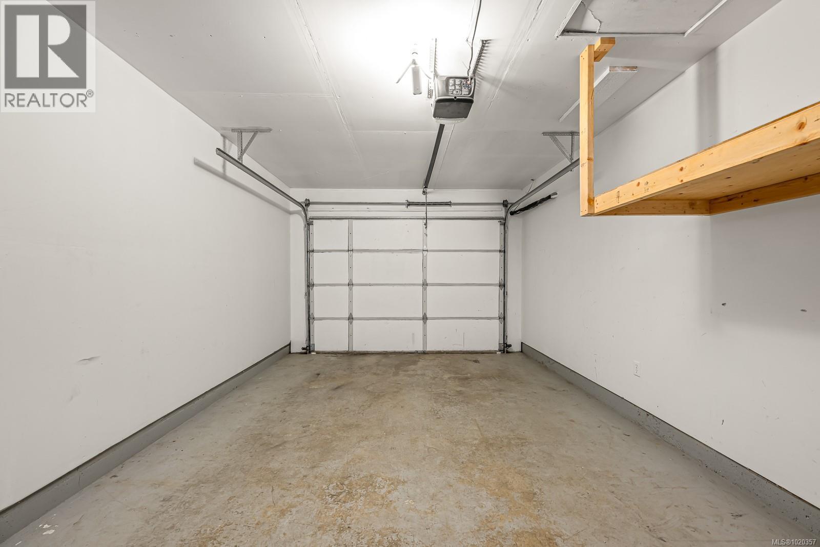 B 379 Willemar Ave, Courtenay