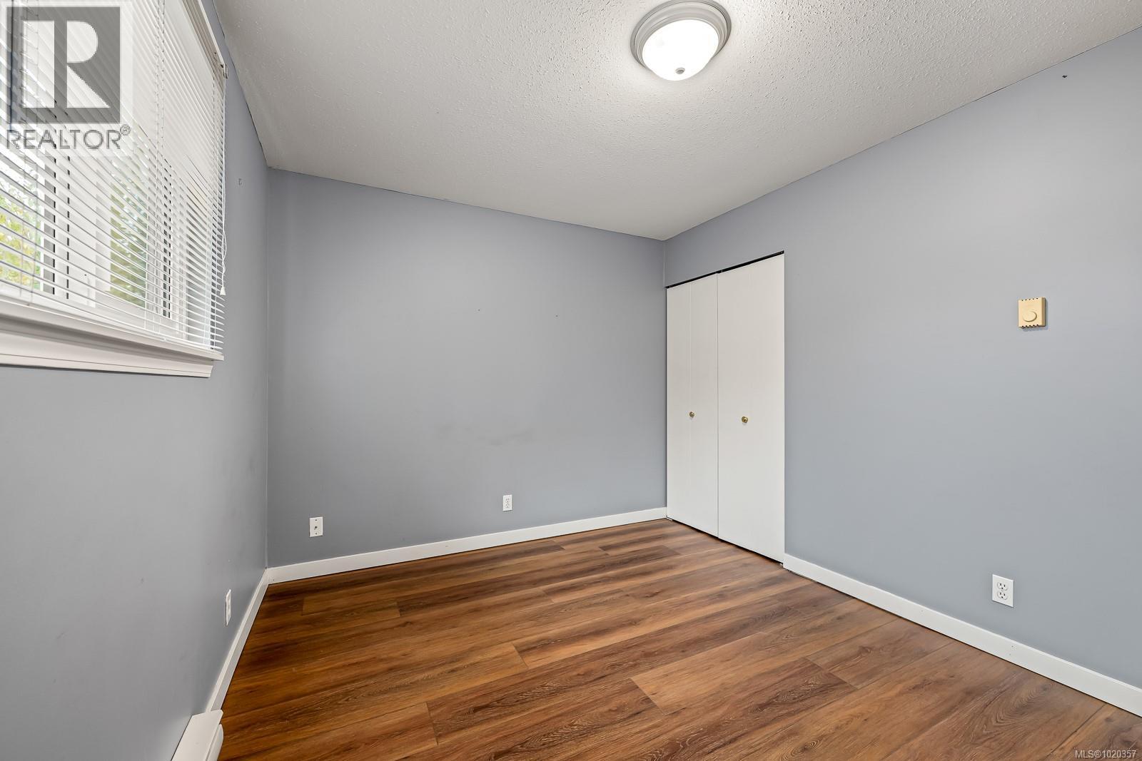 B 379 Willemar Ave, Courtenay