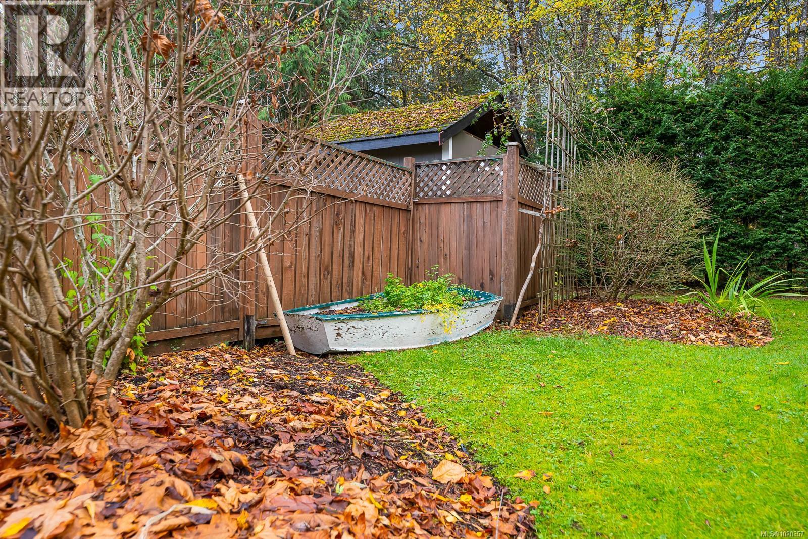 B 379 Willemar Ave, Courtenay