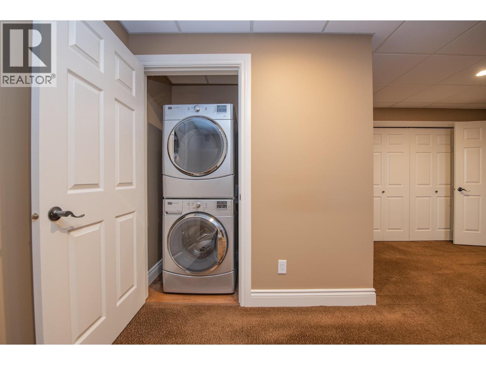 7903 Lakeview Drive - 34