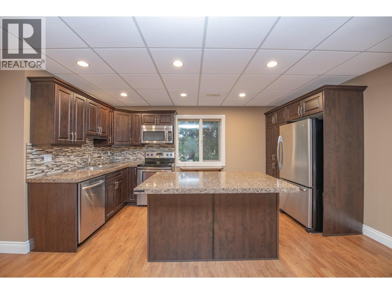 7903 Lakeview Drive - 26
