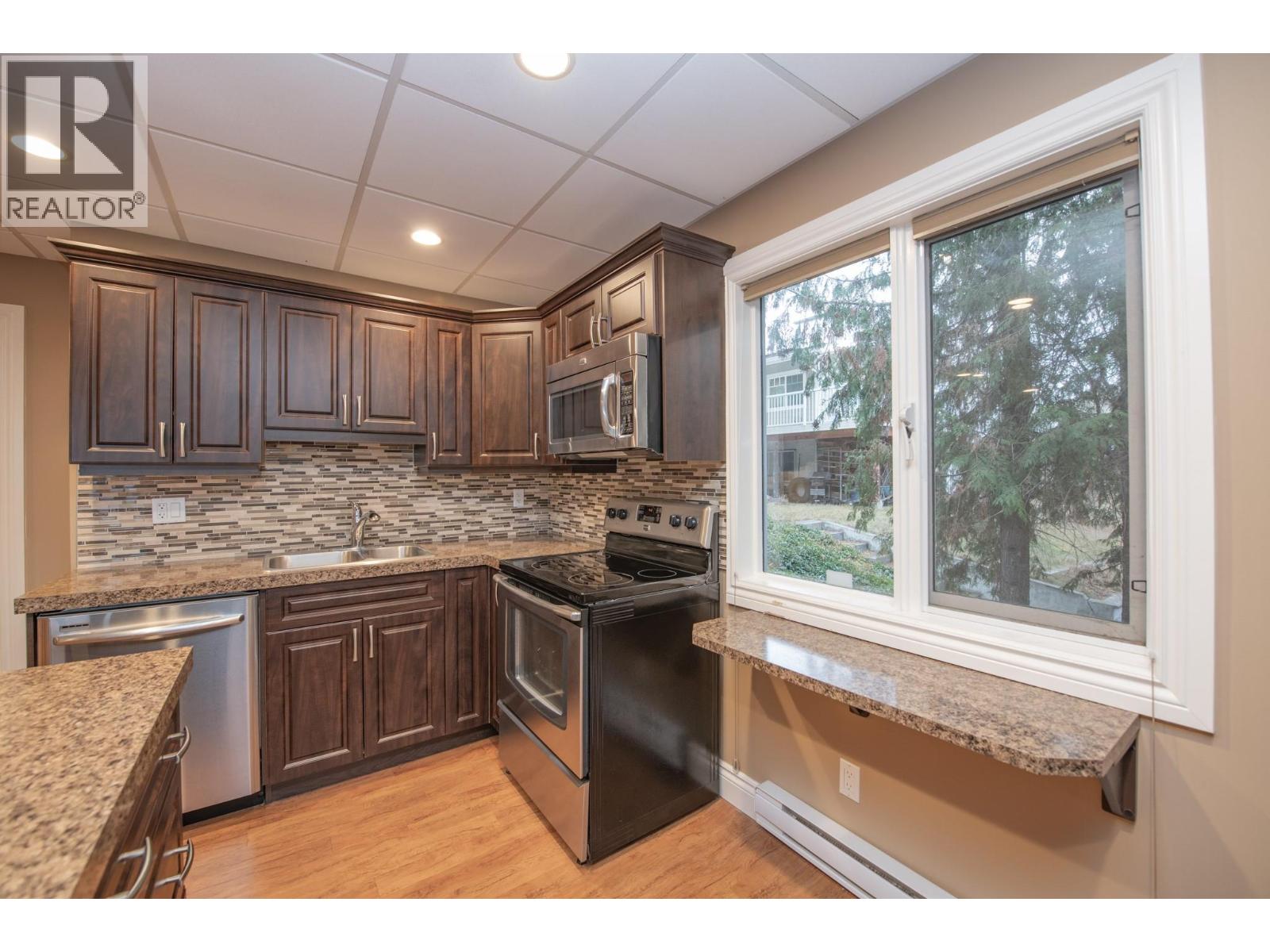 7903 Lakeview Drive - 27