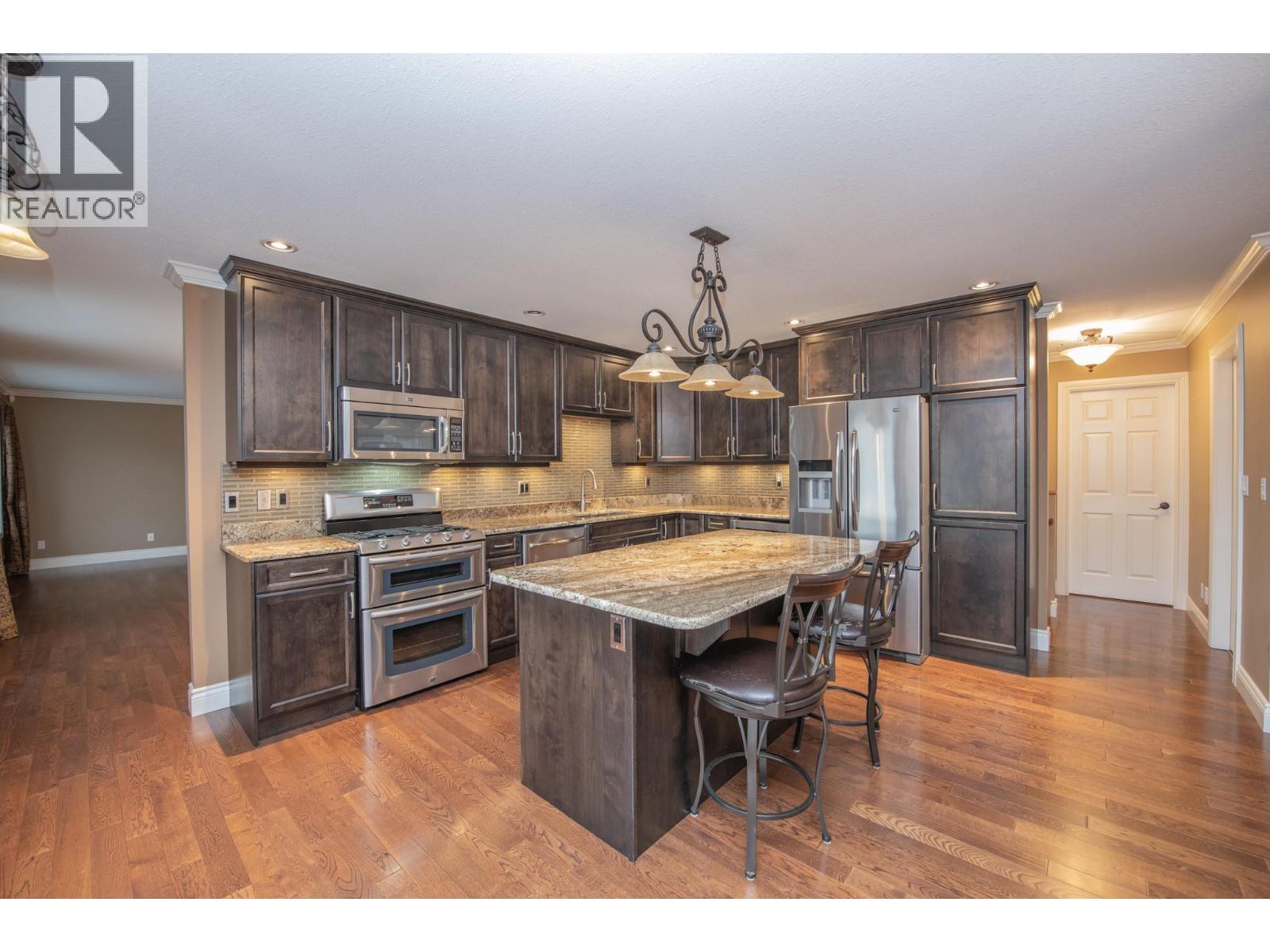 7903 Lakeview Drive - 8
