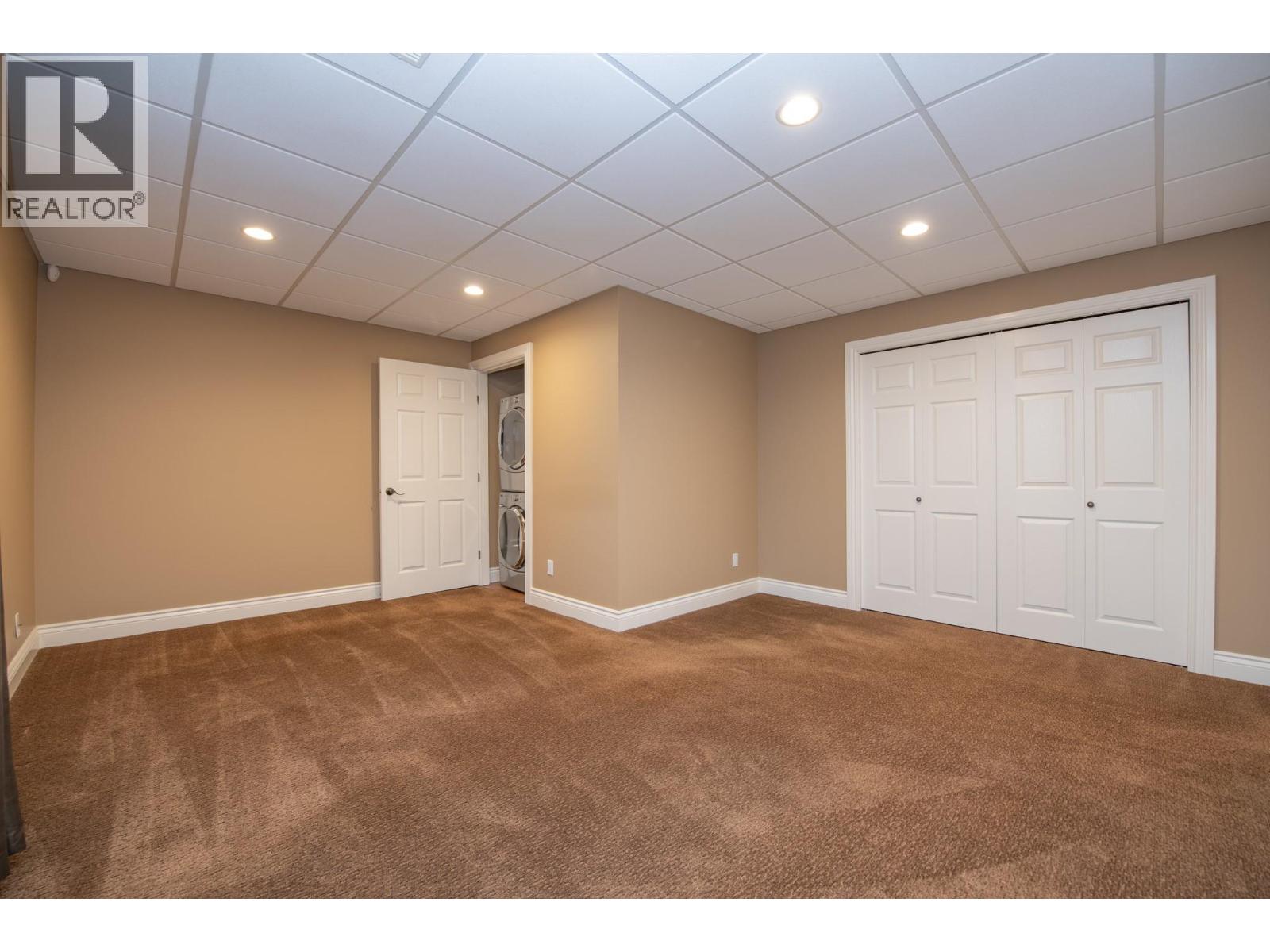 7903 Lakeview Drive - 35
