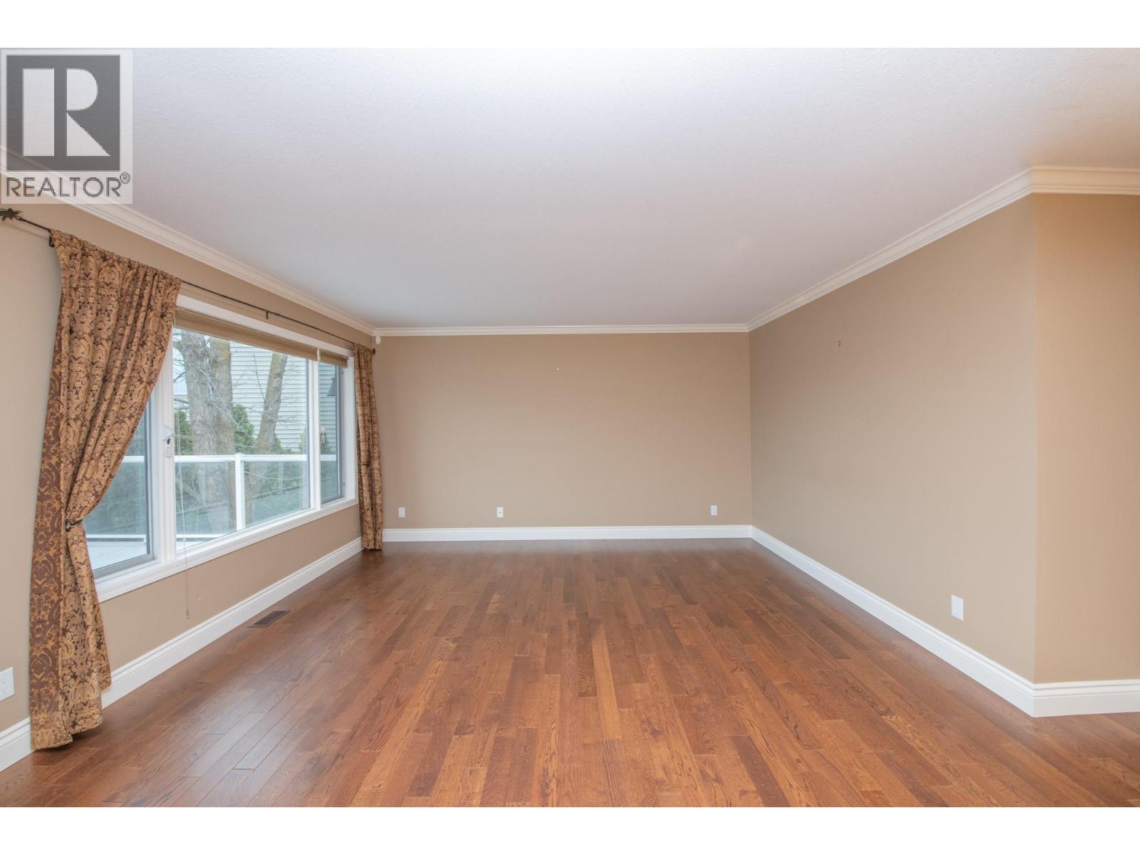 7903 Lakeview Drive, Coldstream