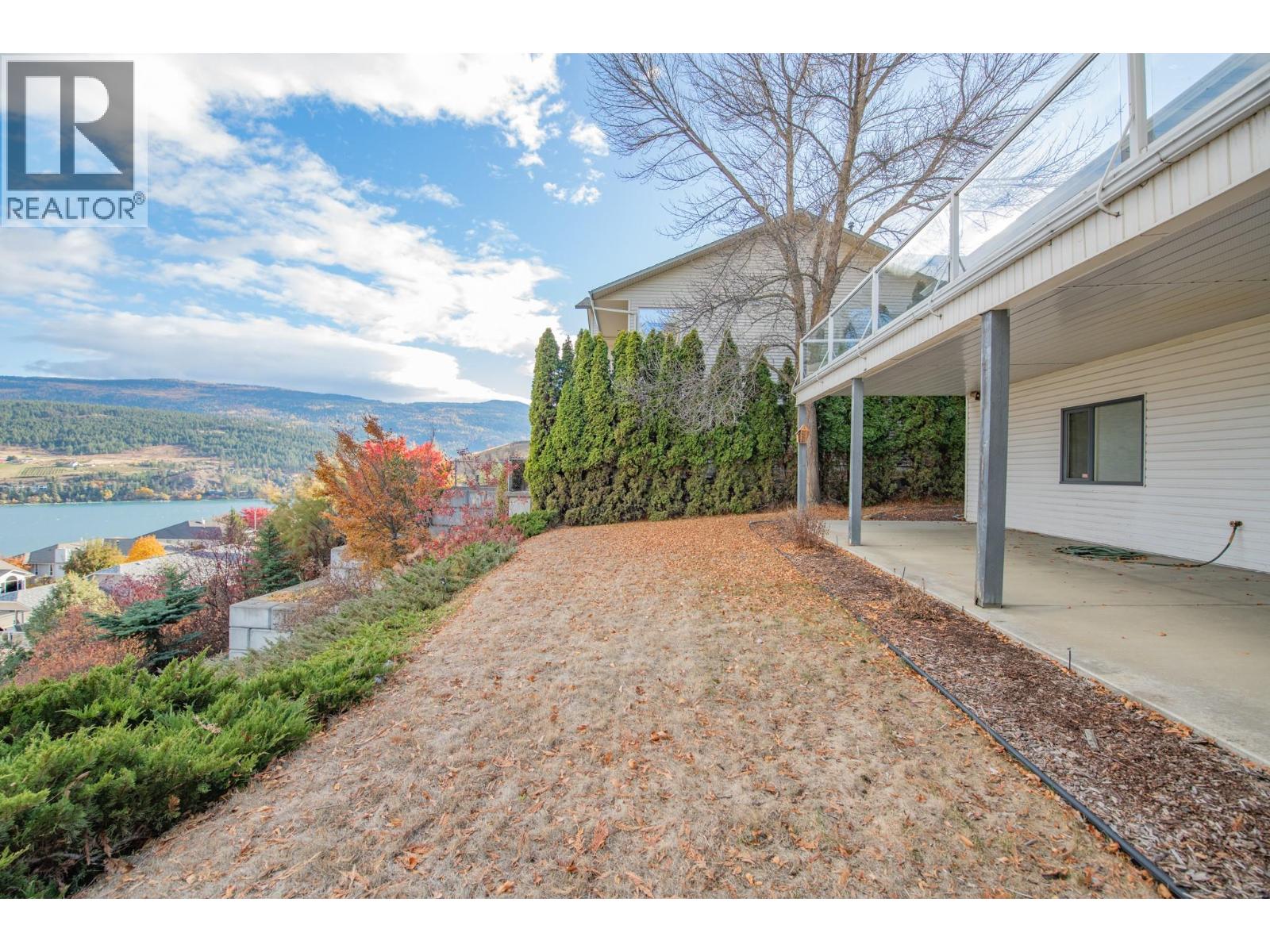 7903 Lakeview Drive, Coldstream