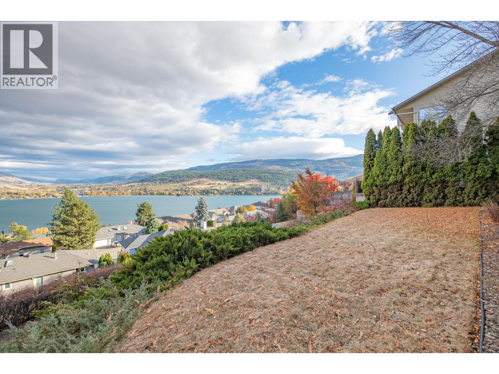 7903 Lakeview Drive, Coldstream