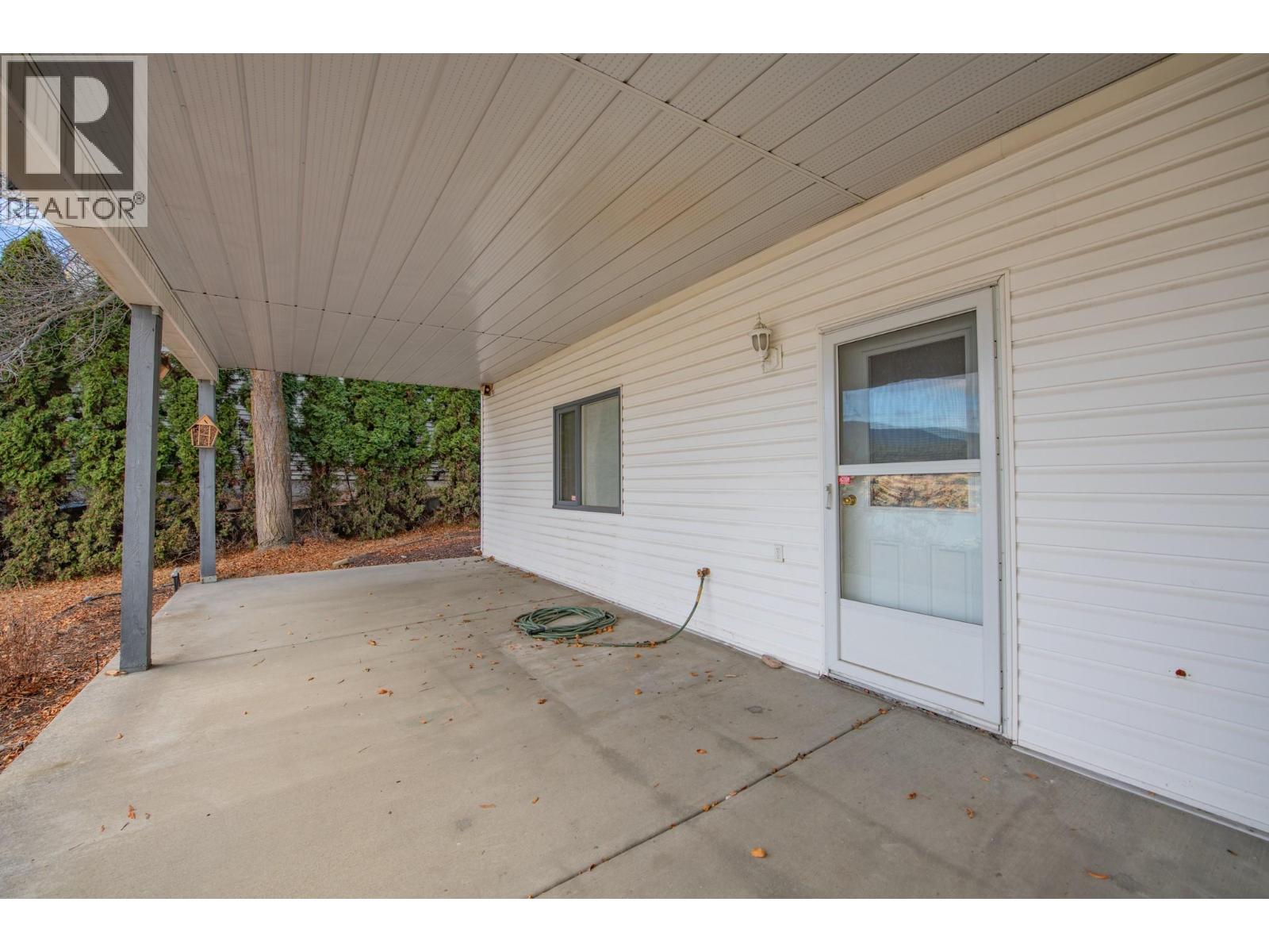 7903 Lakeview Drive, Coldstream