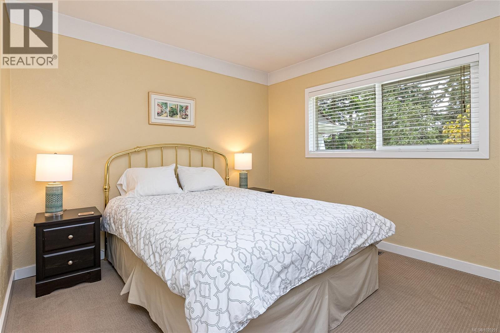 4725 Treetop Hts, Saanich