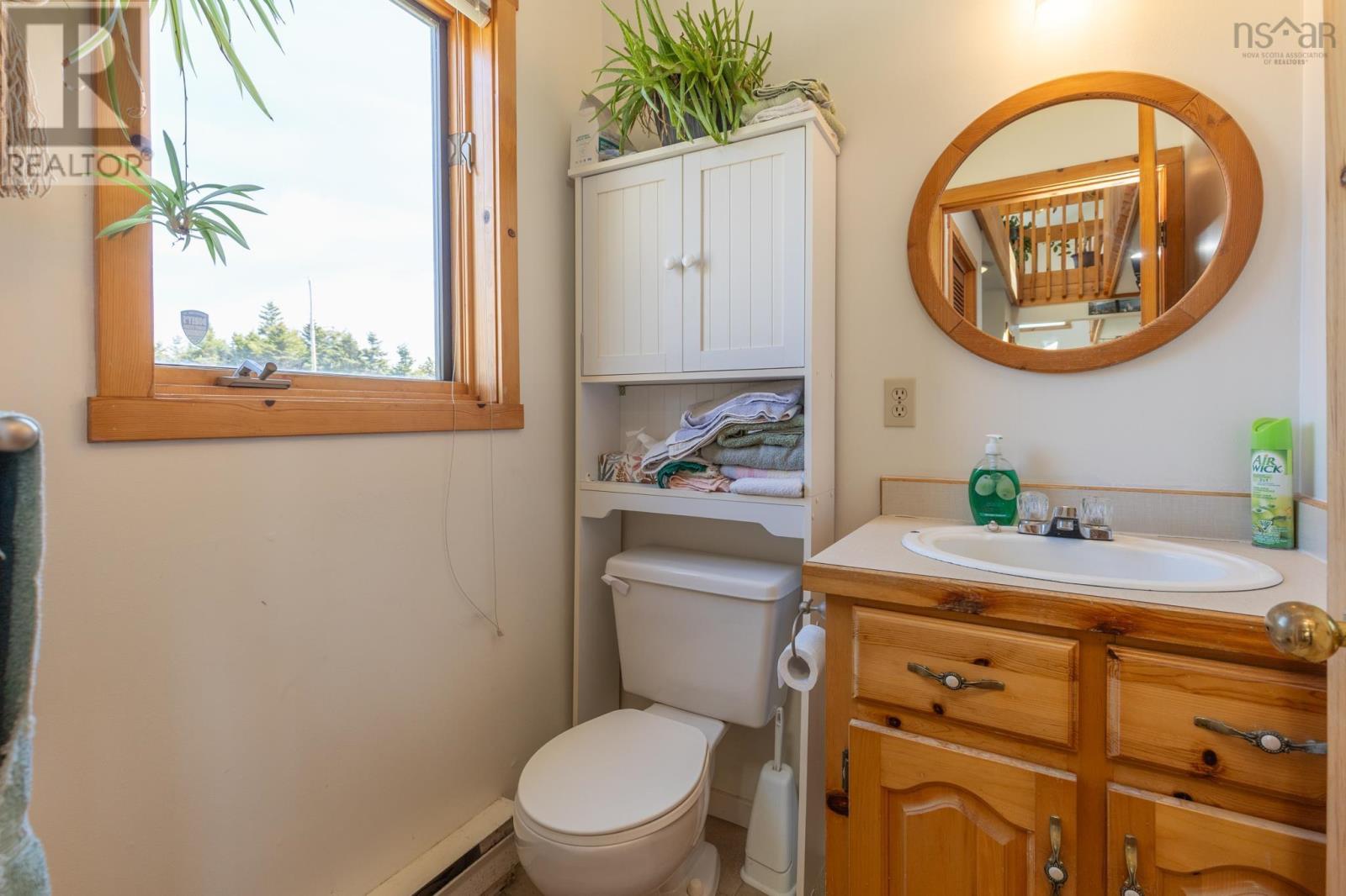 Property 29 of 46 of 194 Thomas Road