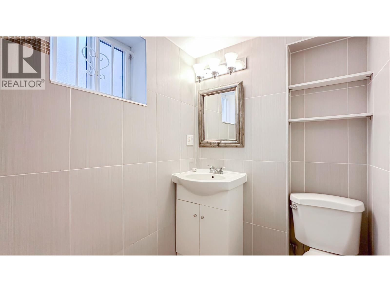 4207 UNION STREET, Burnaby