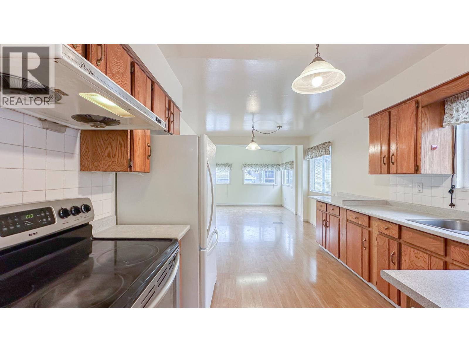 4207 UNION STREET, Burnaby