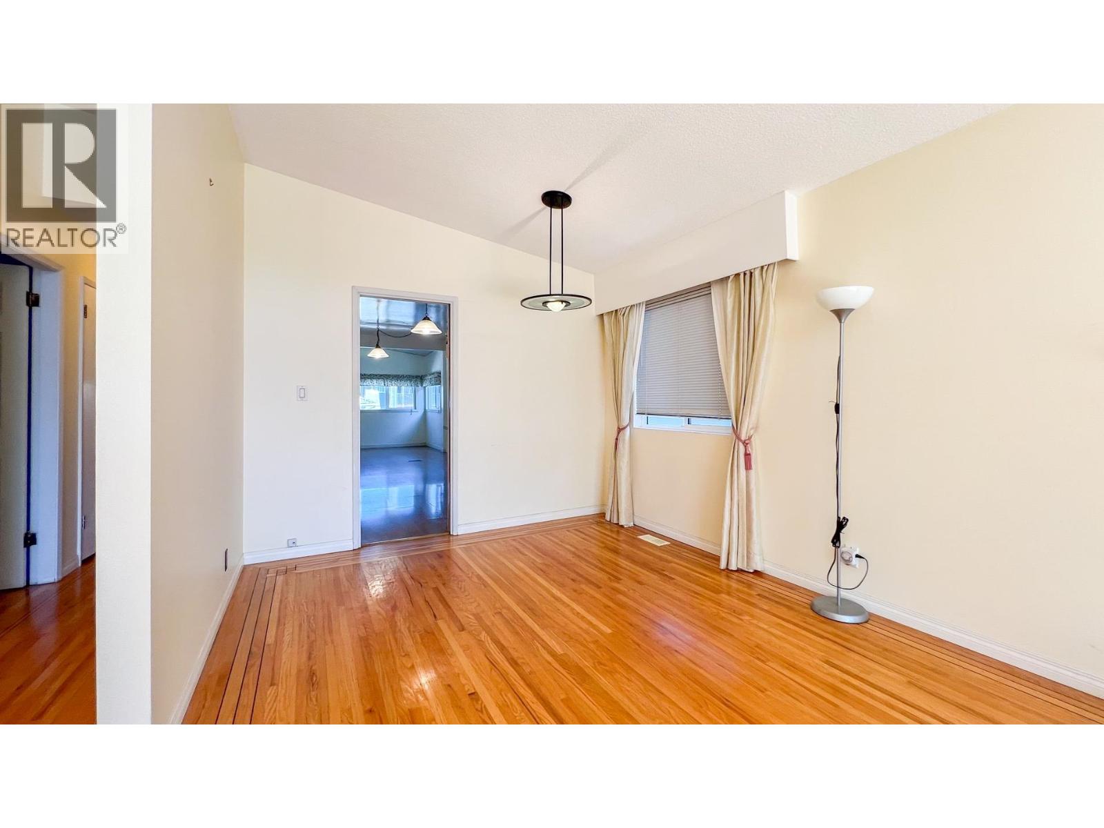 4207 UNION STREET, Burnaby