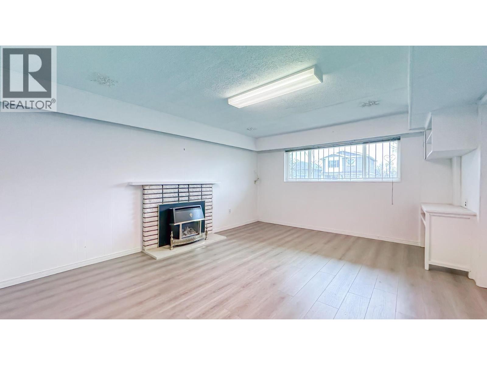 4207 UNION STREET, Burnaby