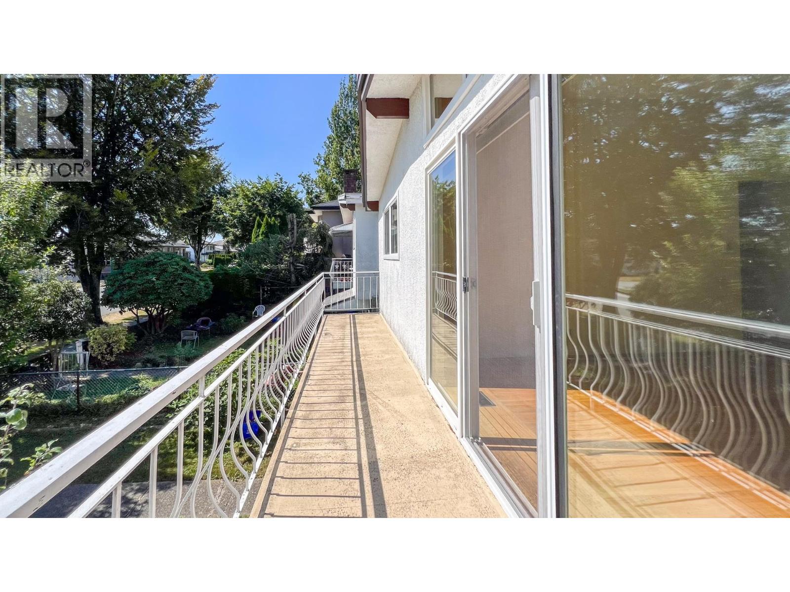 4207 UNION STREET, Burnaby