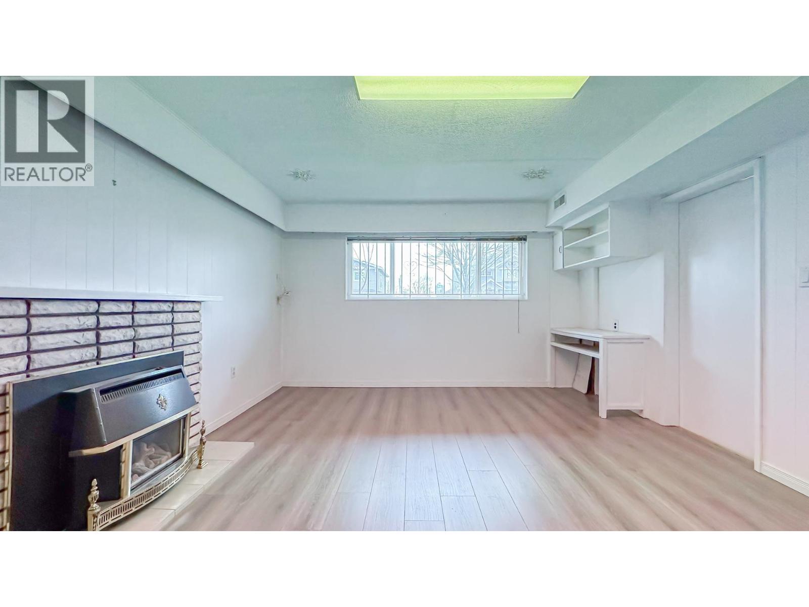 4207 UNION STREET, Burnaby