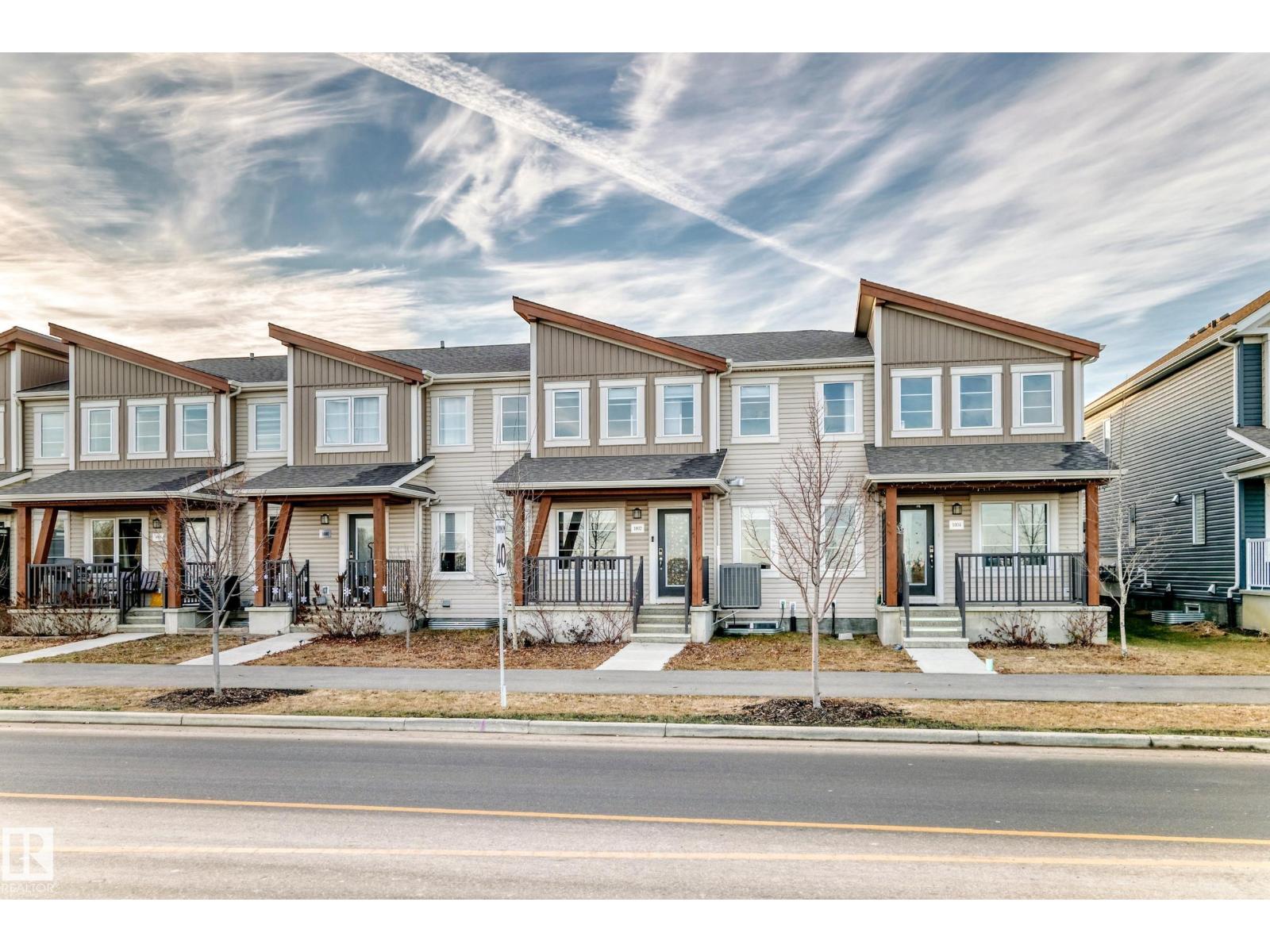 1002 STILLWATER BV NW, Edmonton