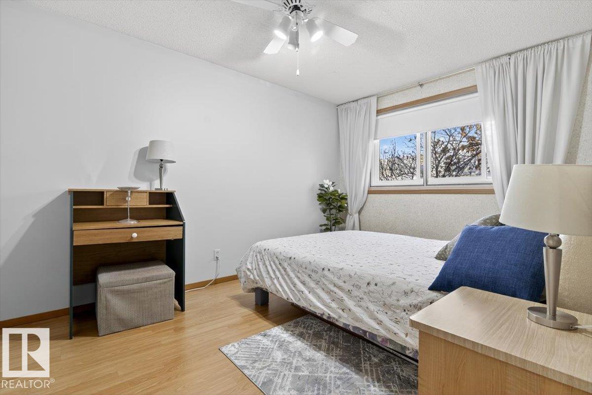 9 MCLEOD PL NW, Edmonton