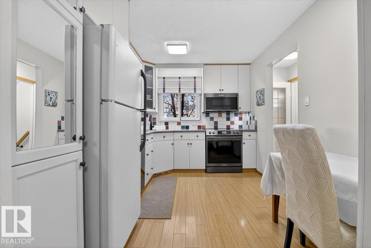 9 MCLEOD PL NW, Edmonton