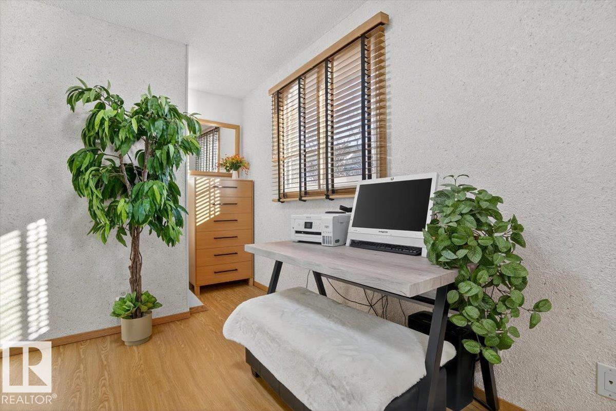 9 MCLEOD PL NW, Edmonton