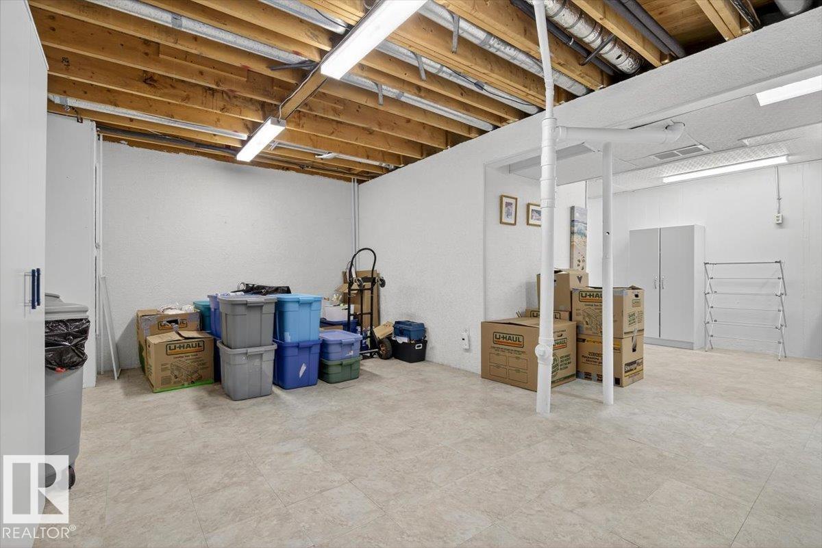 9 MCLEOD PL NW, Edmonton