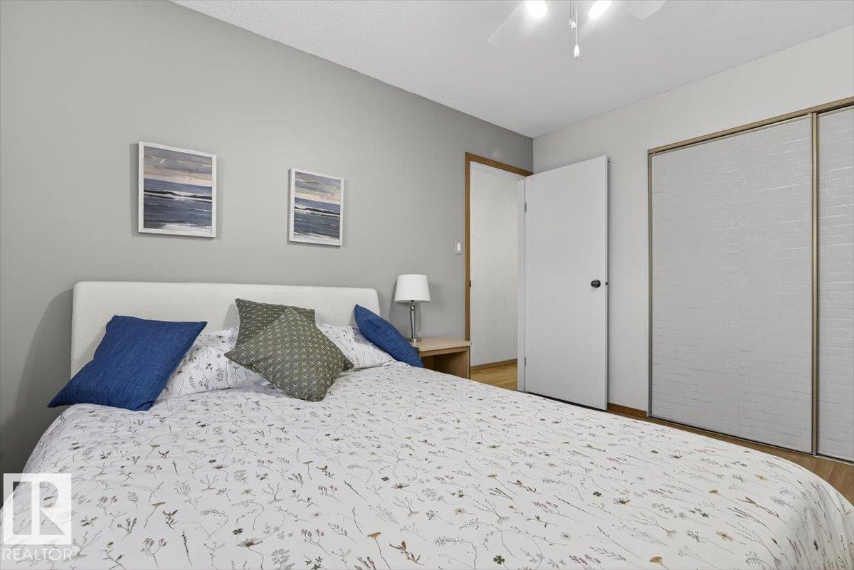 9 MCLEOD PL NW, Edmonton