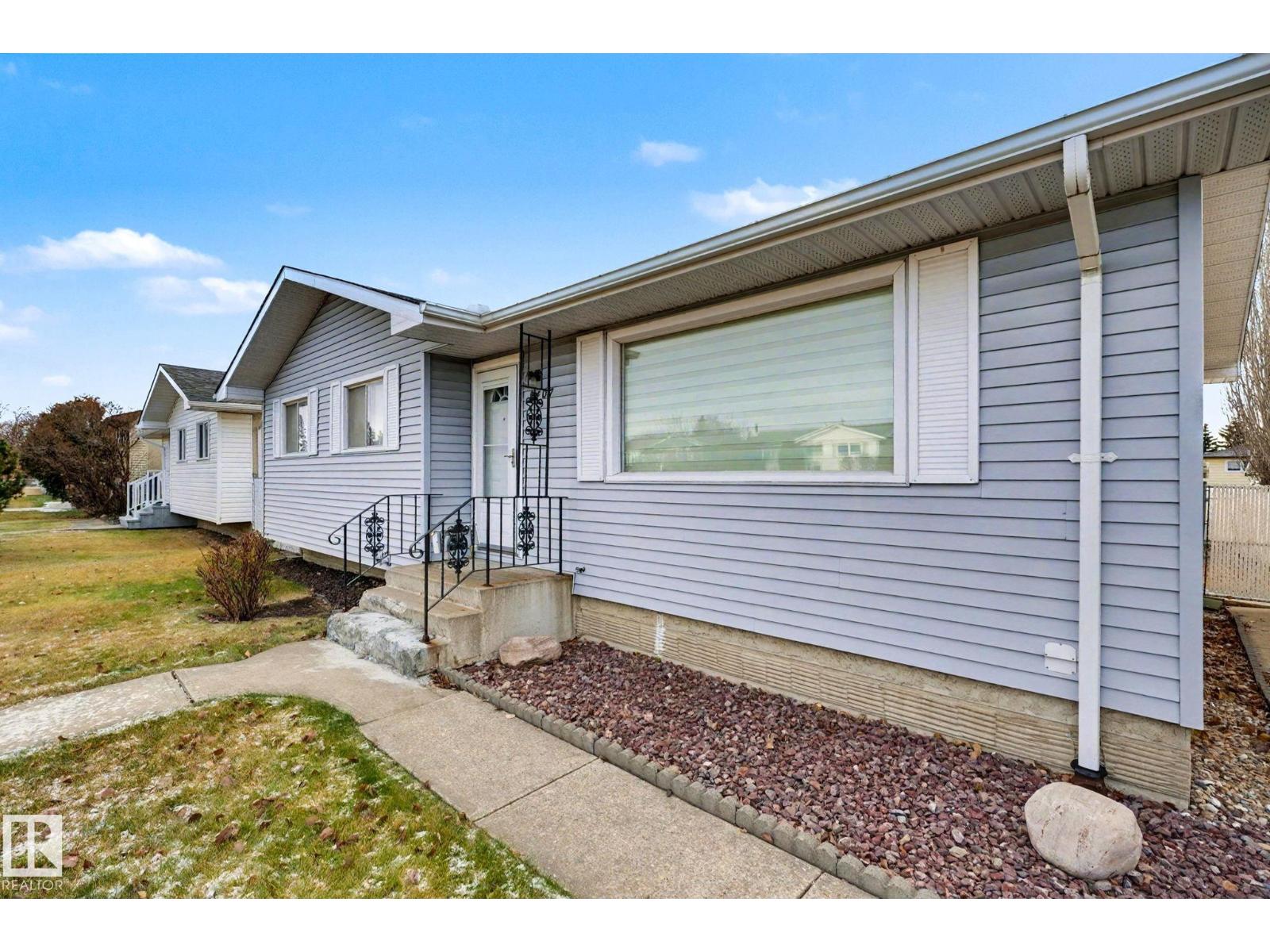 8407 149A AV NW, Edmonton