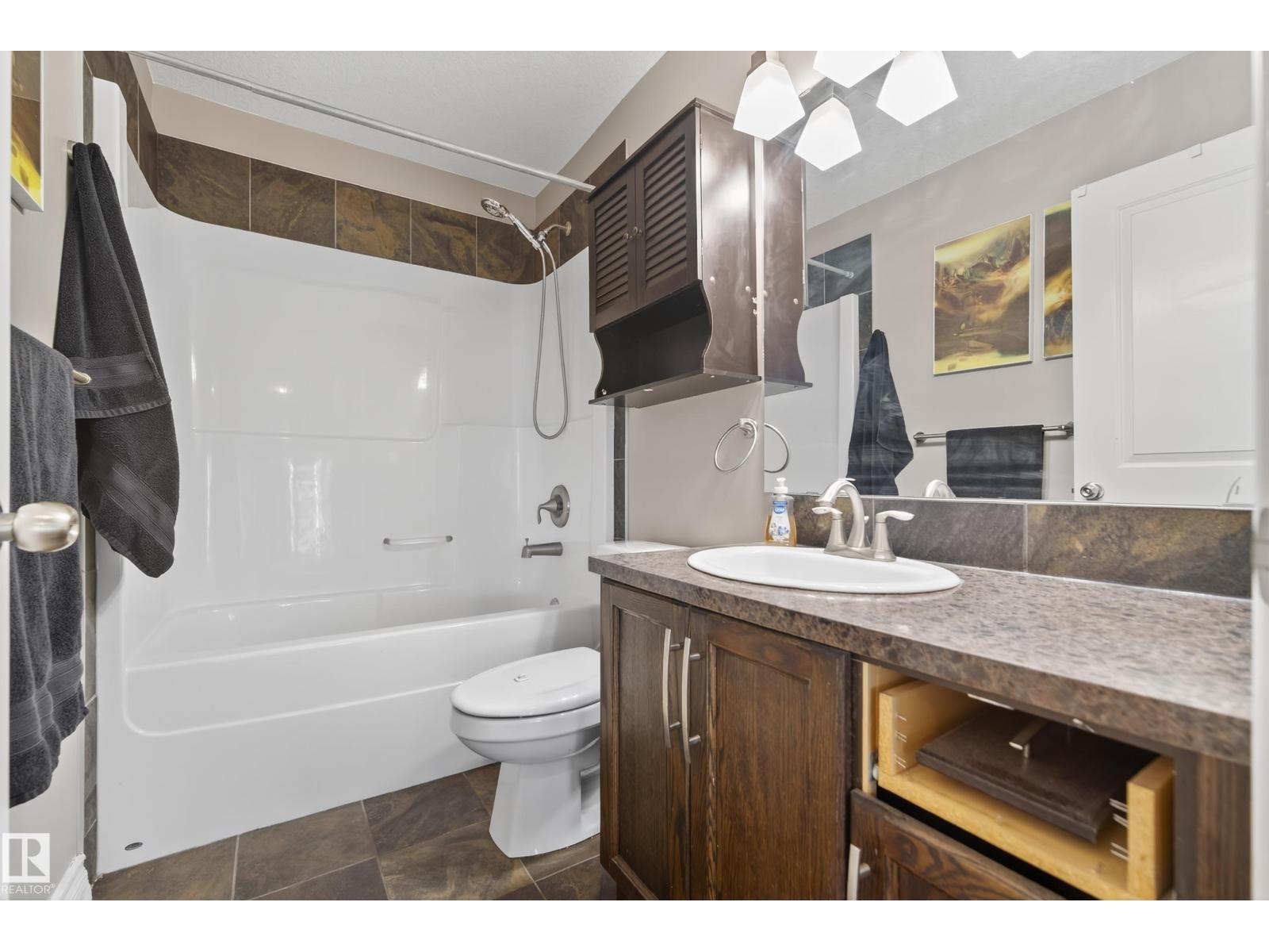 21917 95A AV NW, Edmonton