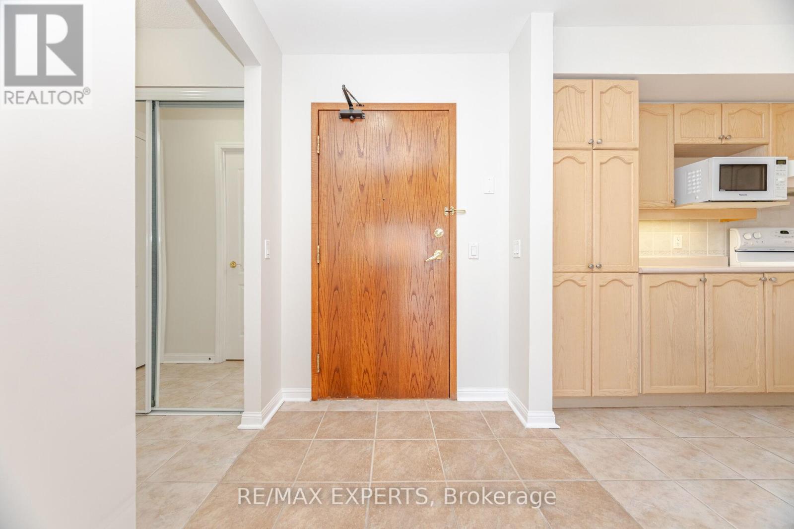 #414 2506 RUTHERFORD ROAD - 7
