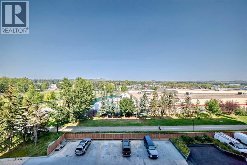 Single Family House for Sale in   Dalton Drive NW Dalhousie Calgary 