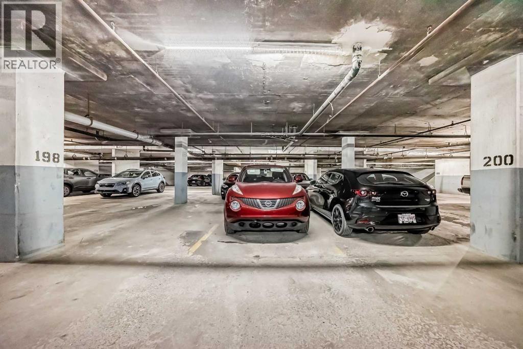 Single Family House for Sale in   Dalton Drive NW Dalhousie Calgary 