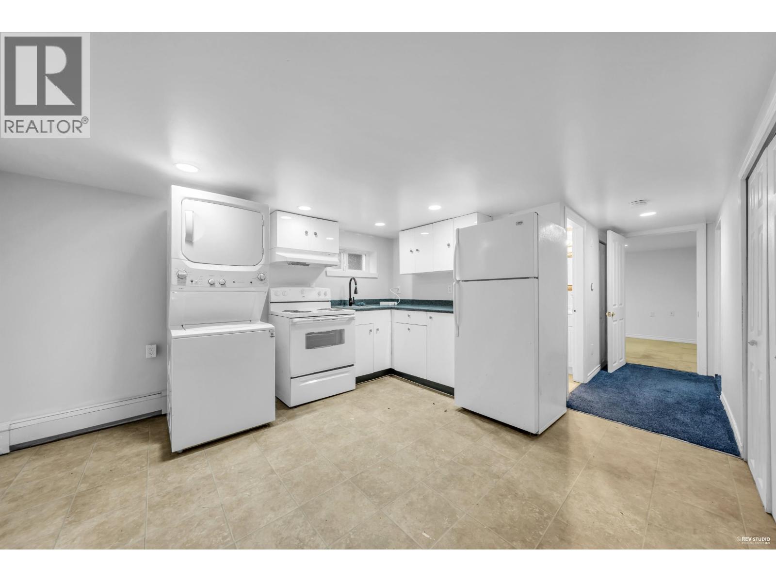 237 SANDRINGHAM AVENUE, New Westminster