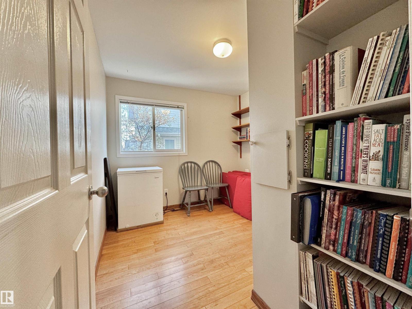 1224 POTTER GREENS DR NW, Edmonton